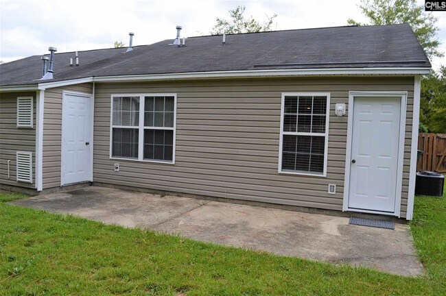Building Photo - 152 Ashewood Commons Dr