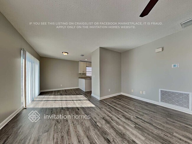 Building Photo - 7813 Chaperon Ct