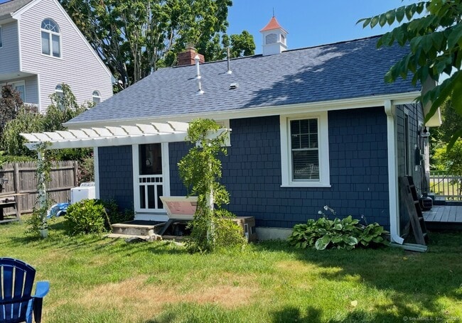 Building Photo - 42 Taylor Ave