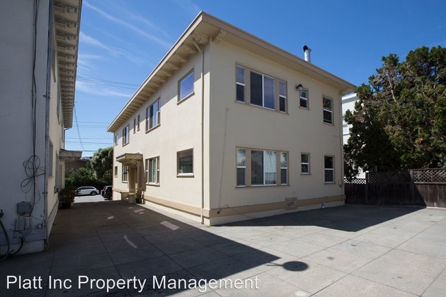 Building Photo - 494 41st St