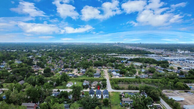 Foto del edificio - 765 Marjorie St