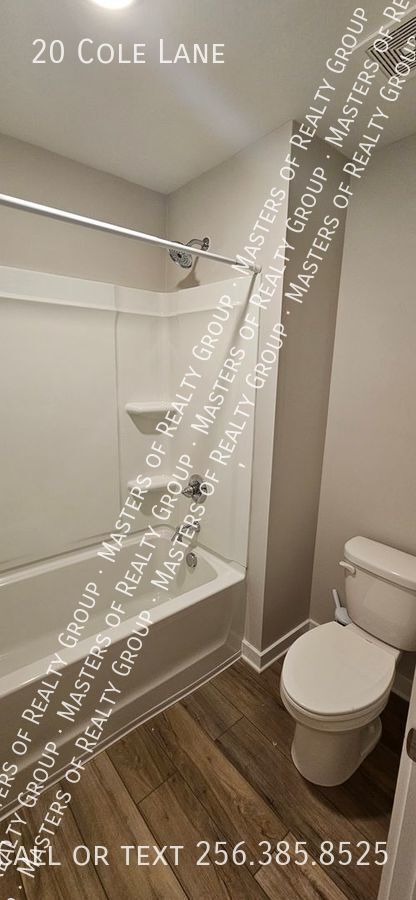 Building Photo - 4 Bedroom in Spring Creek!