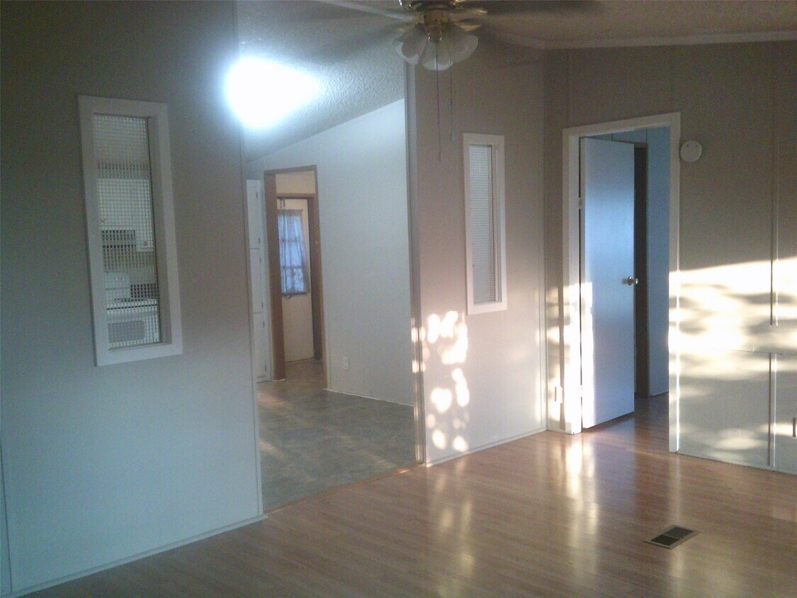 Building Photo - 22433A Yancy Rd