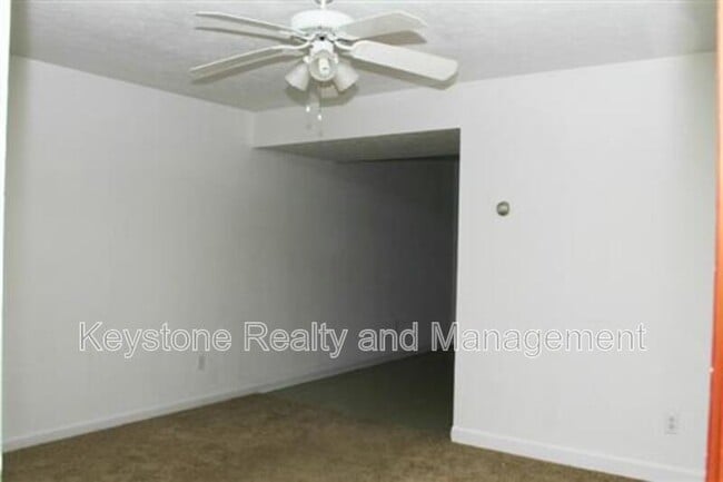 Foto del edificio - 1375-1A Thompsonville Ln