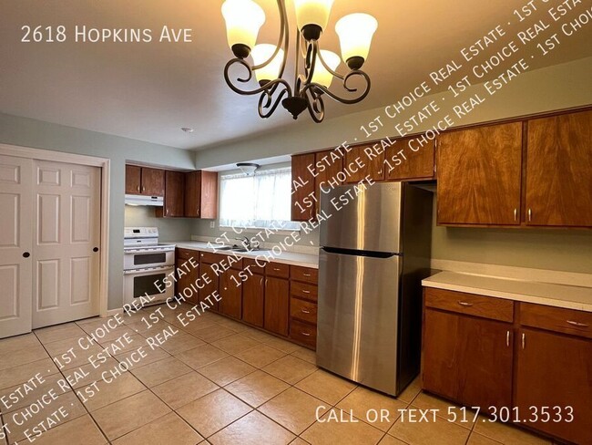 Foto del edificio - 2618 Hopkins Ave