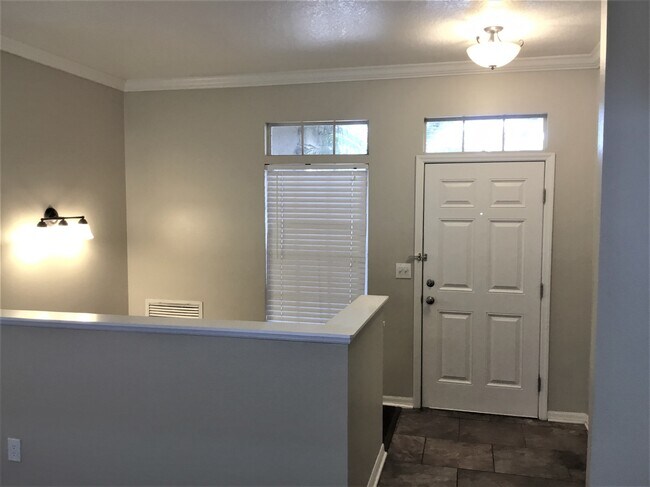 Building Photo - 1520 Presidio Drive