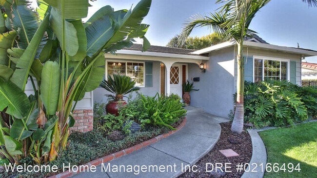 Building Photo - 4 br, 2 bath House - 784 Olive Ave.