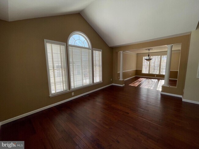 Foto del edificio - 21330 Meadow Field Ct