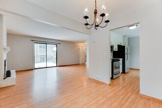 Building Photo - 2712 Terraceview Ct