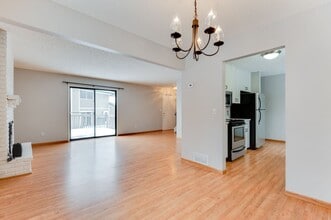 Building Photo - 2712 Terraceview Ct