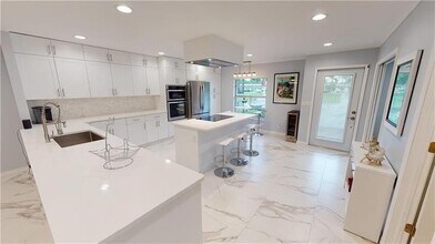 Building Photo - 5388 Privet Pl