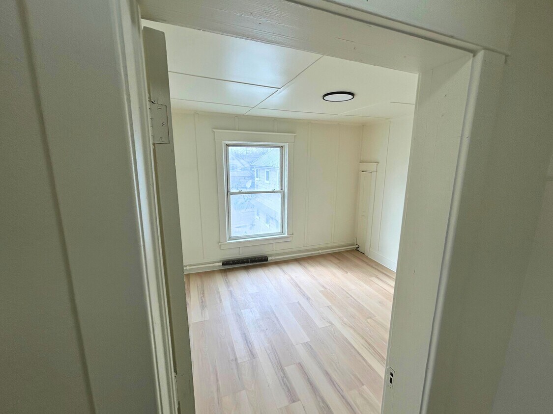 Foto del edificio - 404 Maple St