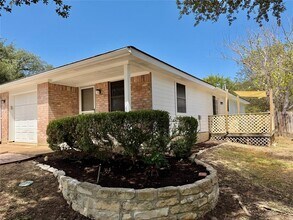 Building Photo - 8112 Willet Trail