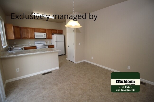 Building Photo - 7130 Canyon Creek Point