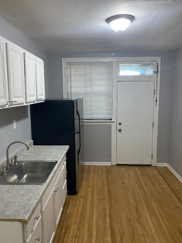Building Photo - 8053 S Wolcott Ave