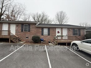 Building Photo - 1909 Cherokee Rd