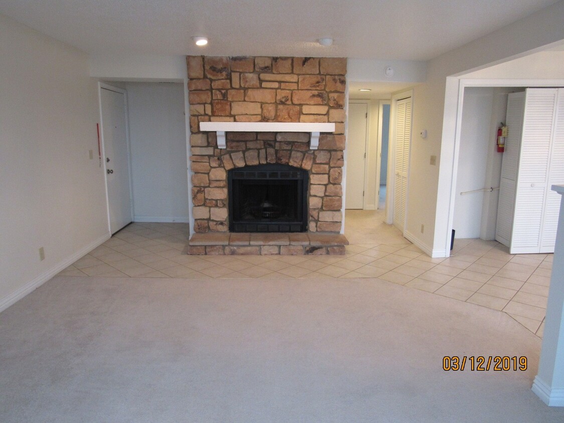 Foto principal - 2 bedroom condo in Osage Beach