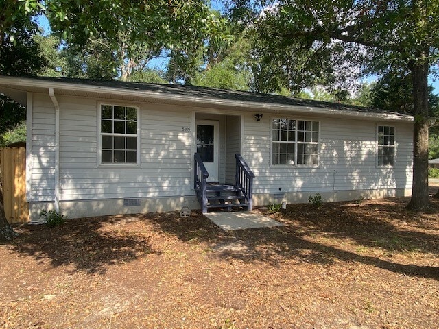Building Photo - 5105 Lake Dr