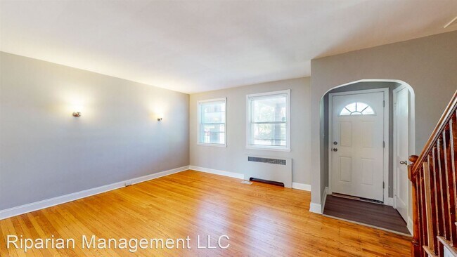 Building Photo - 3 br, 1 bath House - 3435 Parklawn Ave