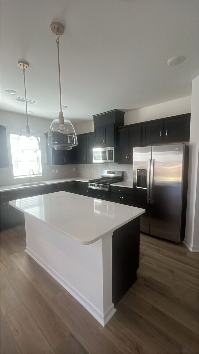 Foto del edificio - 761 Kitfox Dr NW