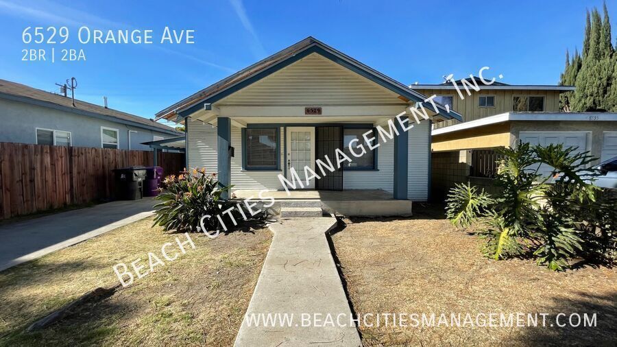 Foto principal - Large 2 Bedroom Home In North Long Beach