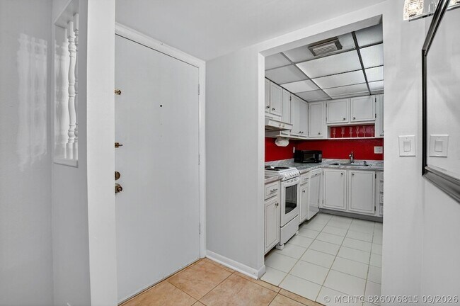 Foto del edificio - 555 SE 8th St