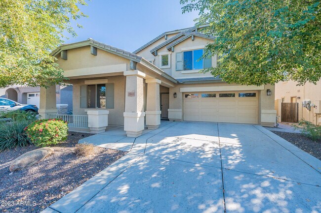 Foto del edificio - 2943 E Quiet Hollow Ln