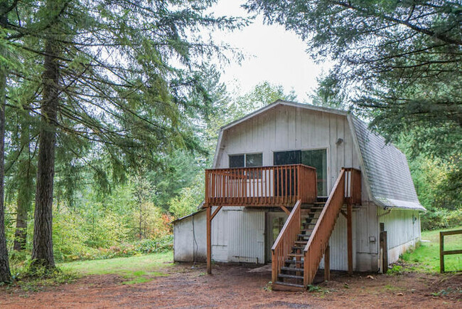 Building Photo - COUNTRY LIVING JUST OUTSIDE Of washougal