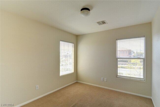 Building Photo - 11752 Villa Malaparte Ave
