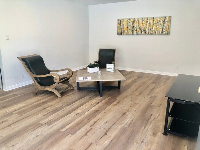 Building Photo - 1326 Saltair S Ave