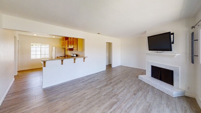 Foto del edificio - 5184 Ewing St