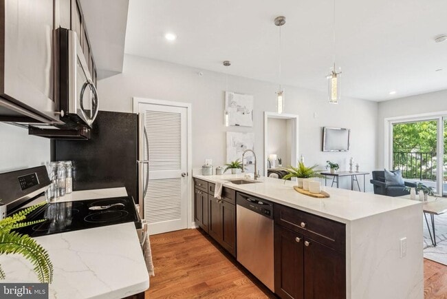 Foto del edificio - 203 Haverford Ave