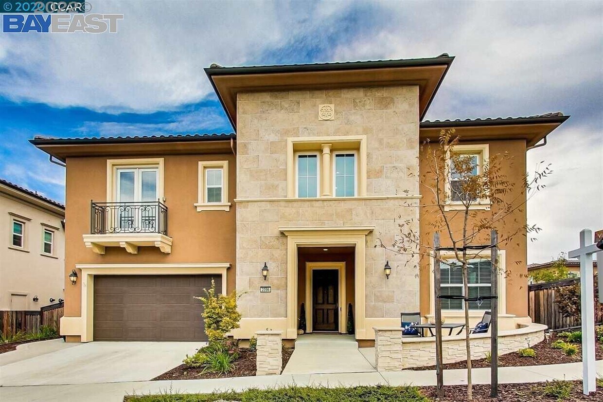 Foto principal - 2096 Drysdale St