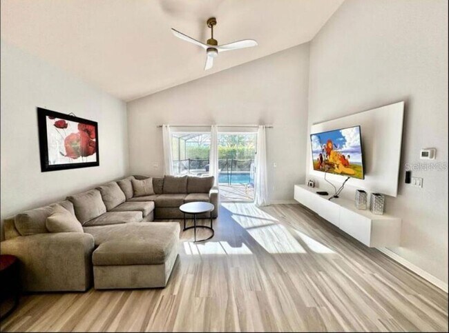 Building Photo - 17845 Woodcrest Way