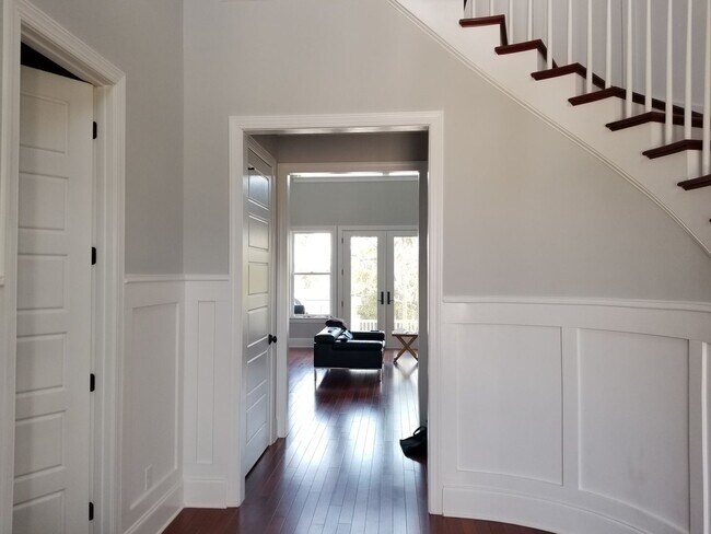 Foto del edificio - Executive 5 bedroom in Rivertowne Country ...
