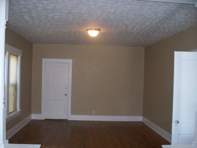 Foto del edificio - 2526 Yale Ave