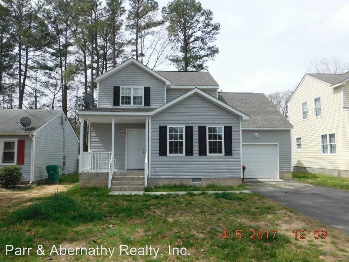 Primary Photo - 4 br, 2.5 bath House - 134 Lakeside Drive