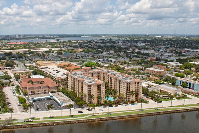 Foto del edificio - 1801 N Flagler Dr