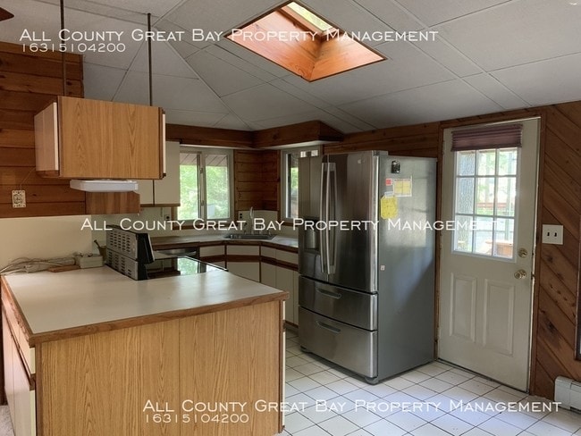 Building Photo - 356 Oakleigh Ave