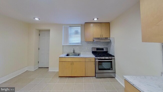 Foto del edificio - 1339 S 31st St
