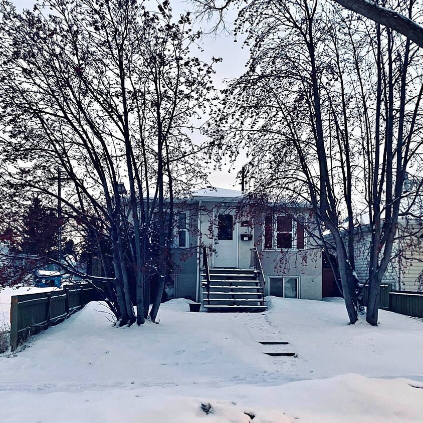 Primary Photo - 11944 61 St NW