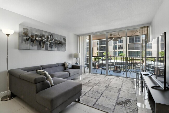 Foto del edificio - 6 Royal Palm Way