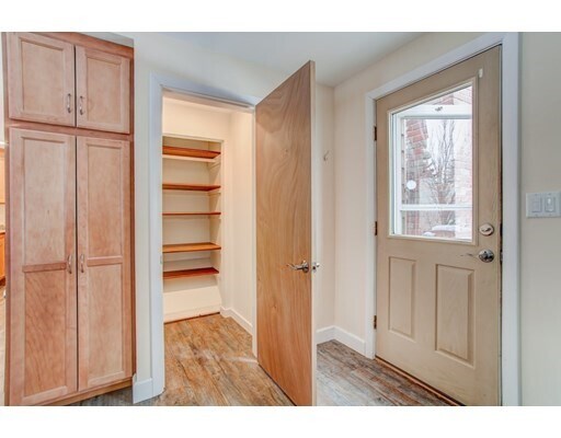 Building Photo - 15 White Pine Dr