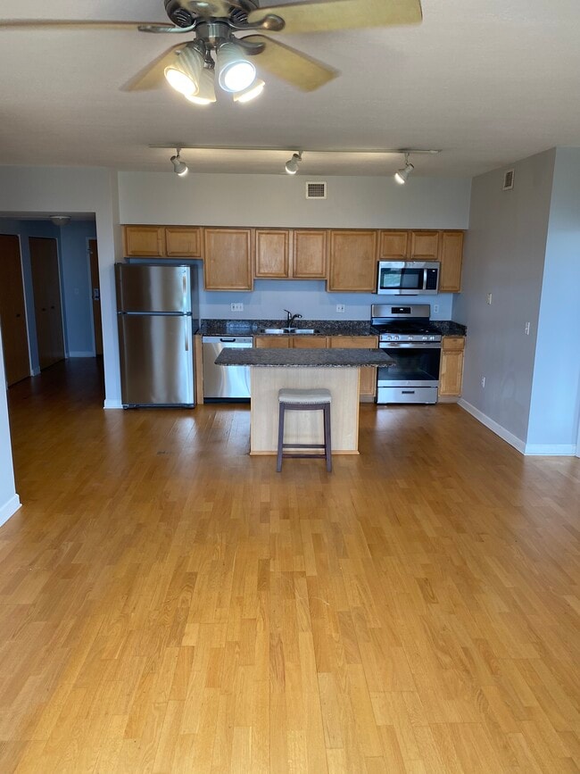 Foto del edificio - 5 E 14th Pl