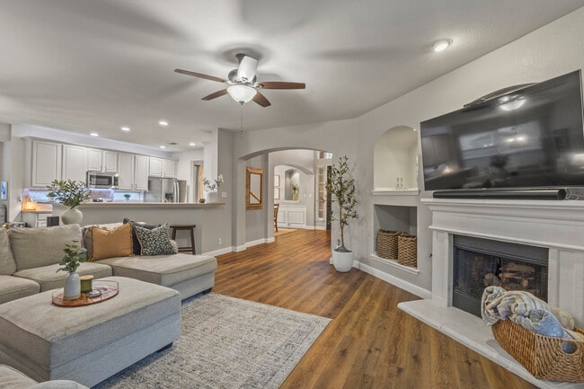 Building Photo - 7005 Stone Canyon Ct
