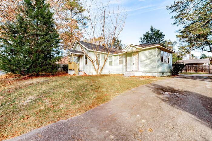 Primary Photo - 4011 S Beltline Blvd