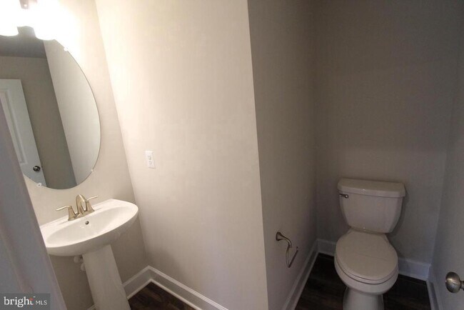 Foto del edificio - 22466 Foundation Dr