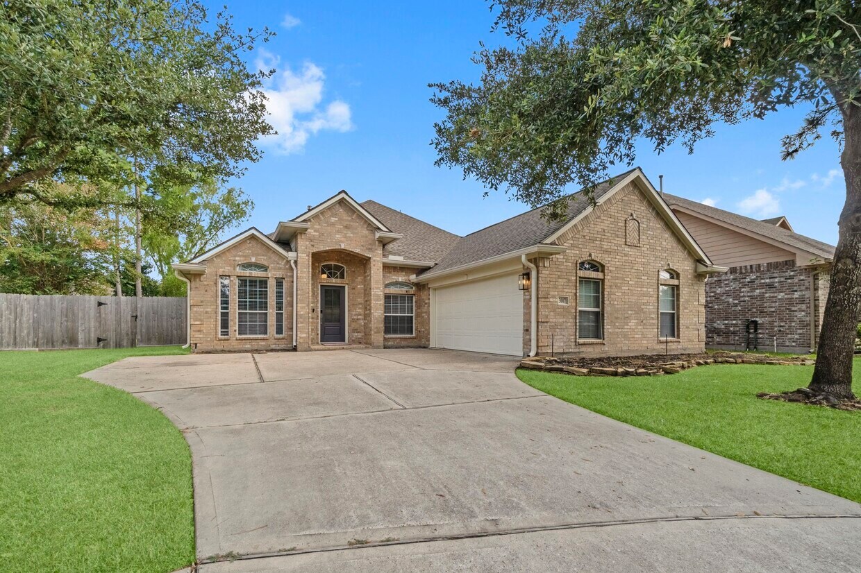 Primary Photo - 3007 Rustic Gardens Dr
