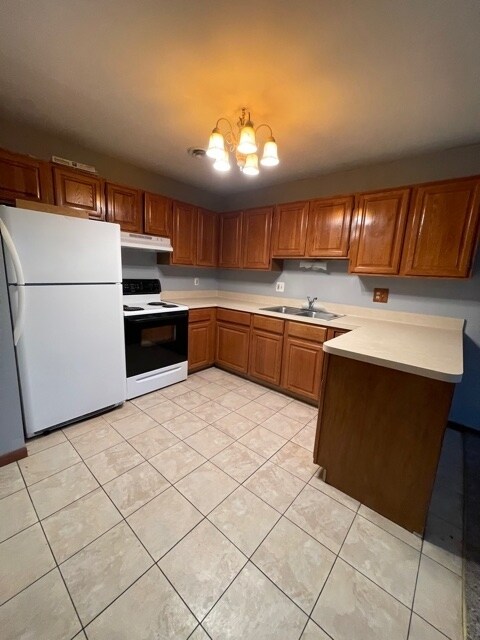 Primary Photo - 2820 Electric St