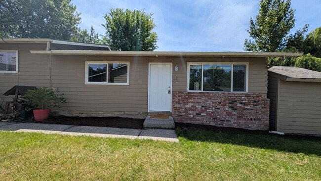 Building Photo - Great duplex unit in Sherwood!